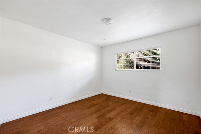 Detail Gallery Image 20 of 22 For 7044 White Oak, Van Nuys,  CA 91406 - 3 Beds | 2 Baths