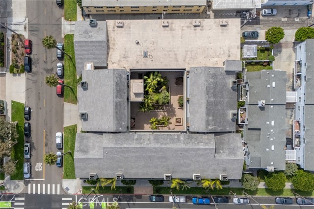 1007 S Catalina Avenue, Redondo Beach CA: https://media.crmls.org/medias/44570d56-c1a4-48a3-af4a-c64968a5c6f2.jpg