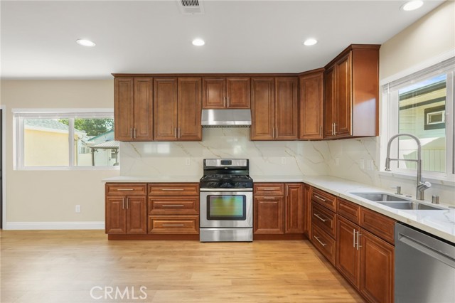 17121 Kingsbury Street, Granada Hills CA: https://media.crmls.org/medias/44575ee9-a6d5-4db0-acd5-8bbf959ddce9.jpg