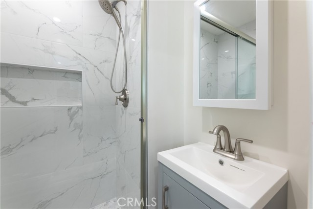Detail Gallery Image 36 of 64 For 3240 Pacific Ave, Long Beach,  CA 90807 - 4 Beds | 3 Baths