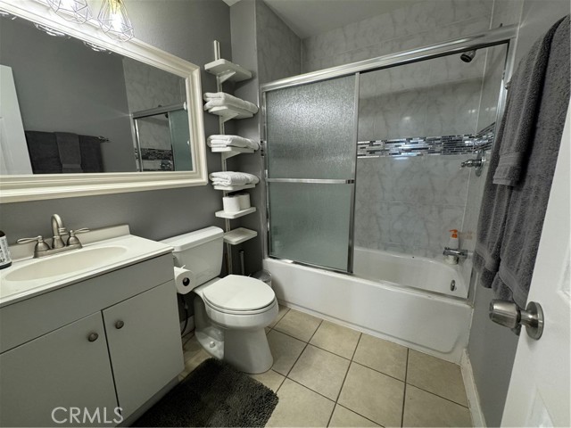 Detail Gallery Image 33 of 60 For 715 S Flower St, Santa Ana,  CA 92703 - 2 Beds | 1 Baths