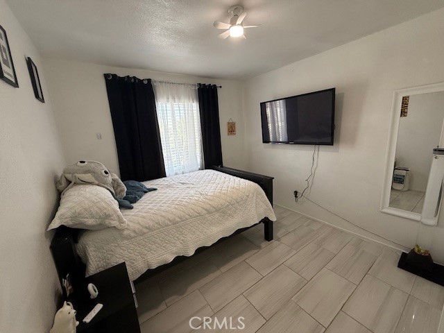 https://media.crmls.org/medias/44593feb-0856-4d8f-90d6-b375f2682f5b.jpg?preset=X-Large