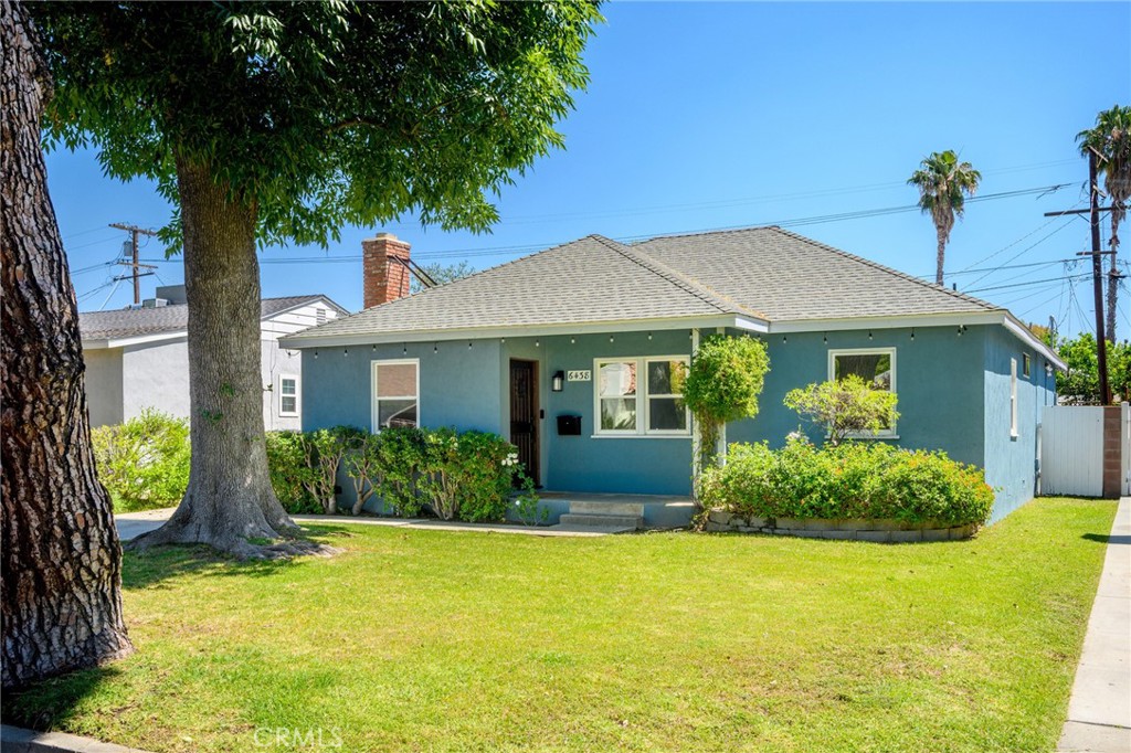 6438 Densmore