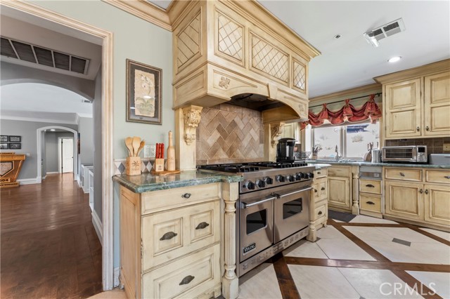 34037 Agua Dulce Canyon Road, Agua Dulce CA: https://media.crmls.org/medias/445a2bc7-7a92-47fd-86c6-1ff4817246af.jpg