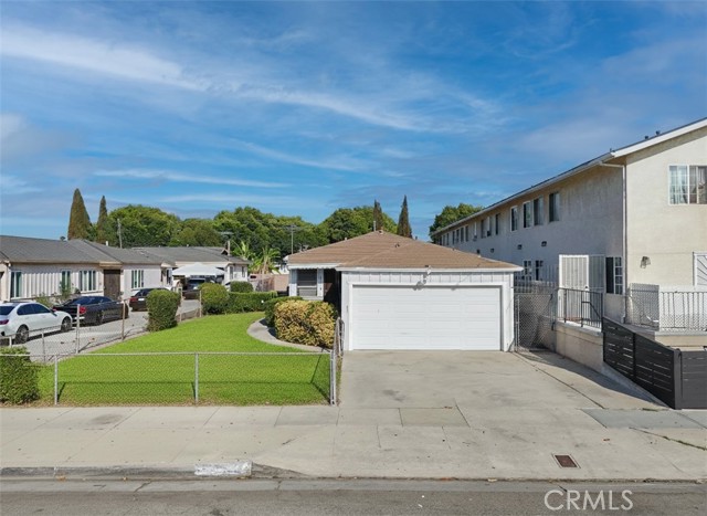 Detail Gallery Image 11 of 16 For 14522 Avis Ave, Lawndale,  CA 90260 - 4 Beds | 2 Baths
