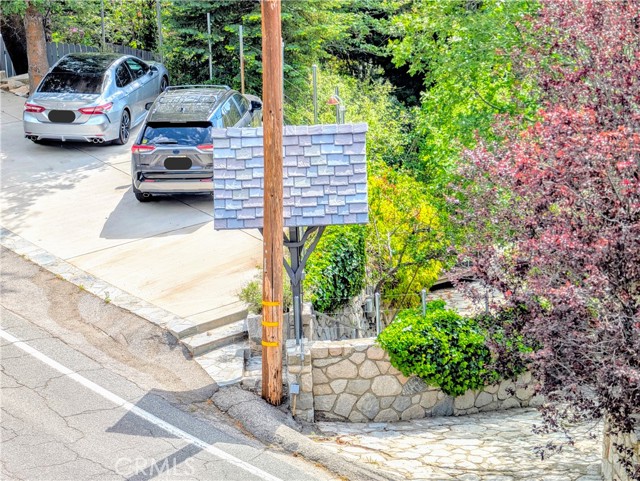 485 State Hwy 173, Lake Arrowhead CA: https://media.crmls.org/medias/445ad361-9e41-43db-9d9a-977798f179cf.jpg