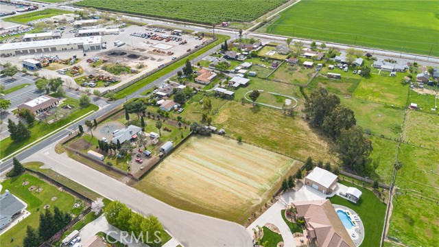 Detail Gallery Image 5 of 12 For 965 N Bryant Ct, Merced,  CA 95341 - – Beds | – Baths