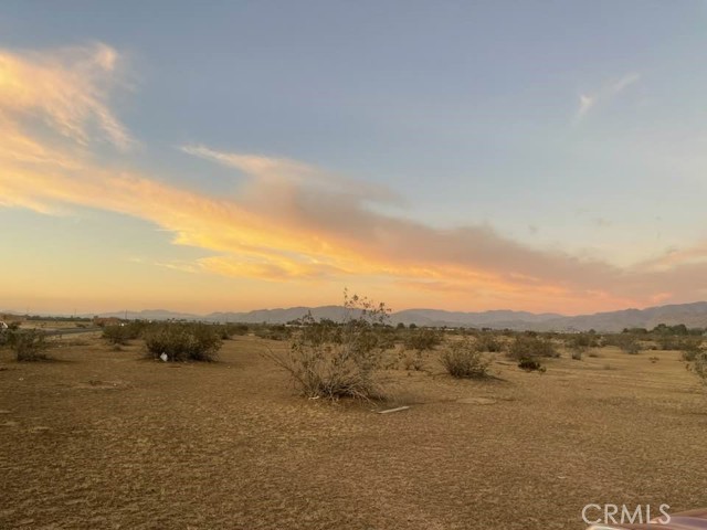 Detail Gallery Image 2 of 16 For 30800410 Central Rd, Apple Valley,  CA 92307 - – Beds | – Baths