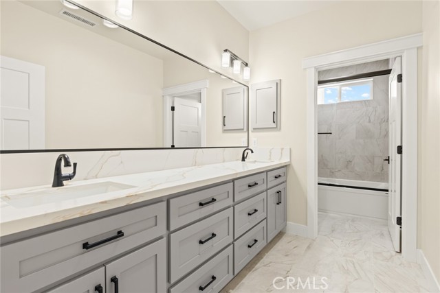 5035 San Juanico Drive, Chico CA: https://media.crmls.org/medias/445c860e-1dbf-4d10-8357-523f42f62a90.jpg