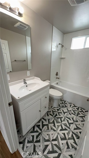 MLS #IV25225414 image #16