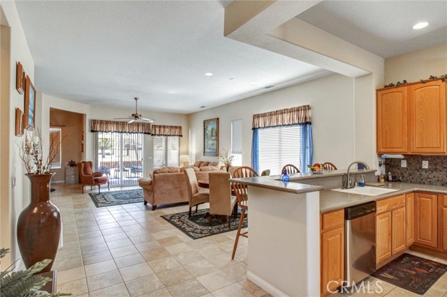 Detail Gallery Image 5 of 71 For 10788 Green Valley, Apple Valley,  CA 92308 - 2 Beds | 2 Baths