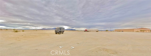 Detail Gallery Image 3 of 7 For 2086 Loop Dr, Thermal,  CA 92274 - – Beds | – Baths