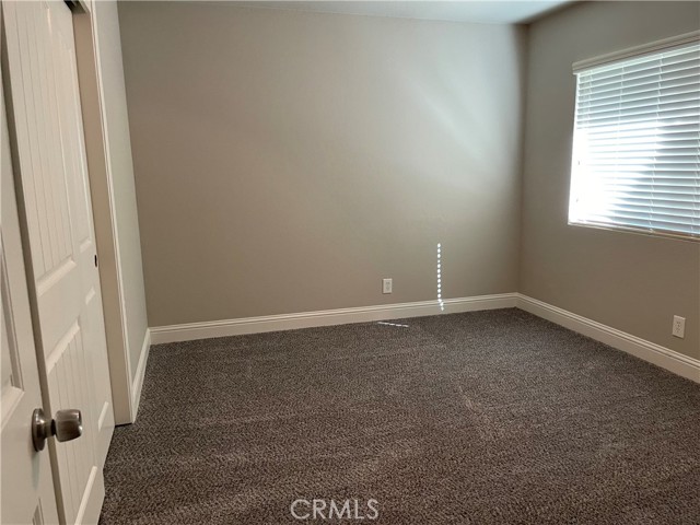 Detail Gallery Image 8 of 19 For 2538 N Thorne, Fresno,  CA 93704 - 5 Beds | 3 Baths