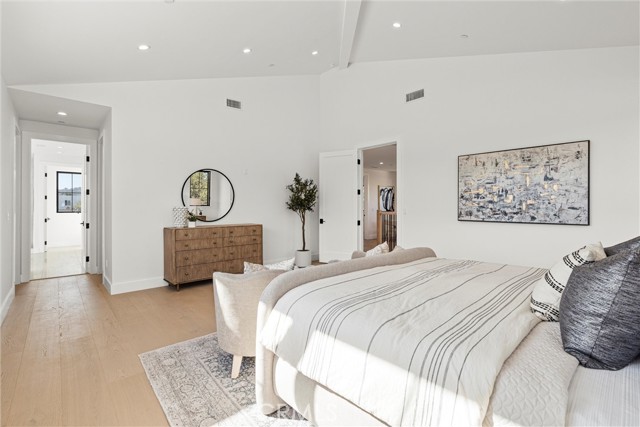 Detail Gallery Image 29 of 51 For 5258 Lemona Ave, Sherman Oaks,  CA 91411 - 4 Beds | 5 Baths