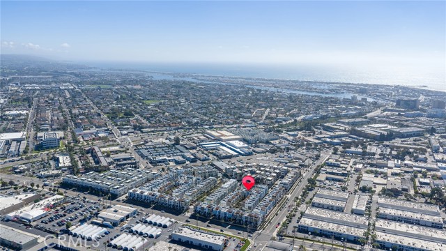 Detail Gallery Image 52 of 59 For 687 Doheny, Costa Mesa,  CA 92627 - 2 Beds | 2/2 Baths