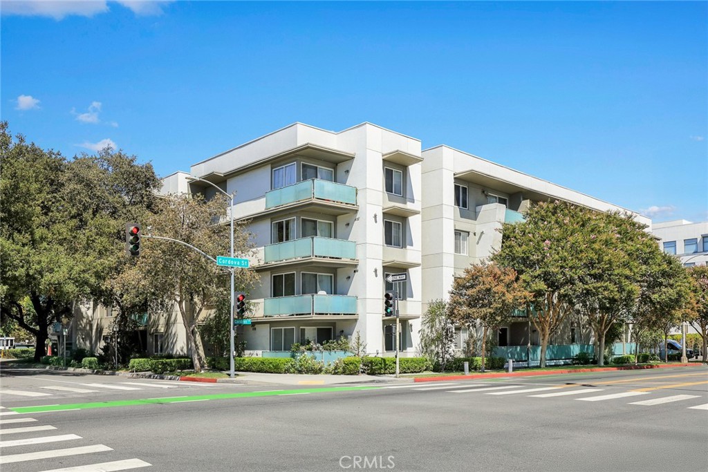 160 S Hudson Avenue #311