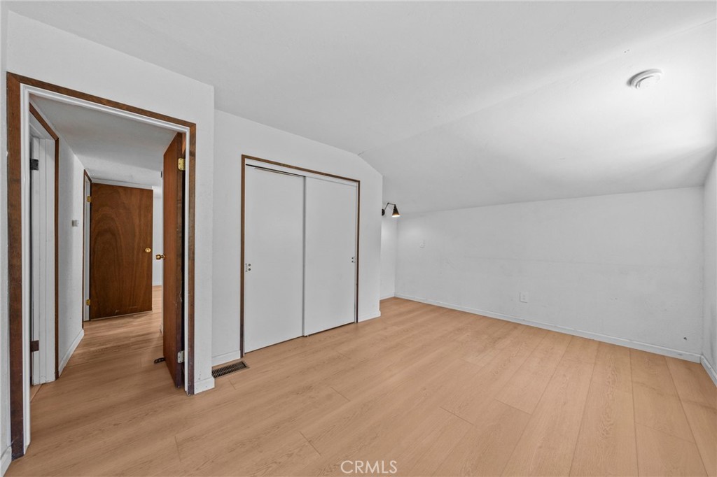 https://media.crmls.org/medias/4460566f-494c-4f49-a29d-1c89cc414432.jpg?preset=X-Large