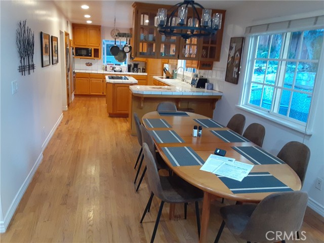 7703 Skyhill Drive photo 6