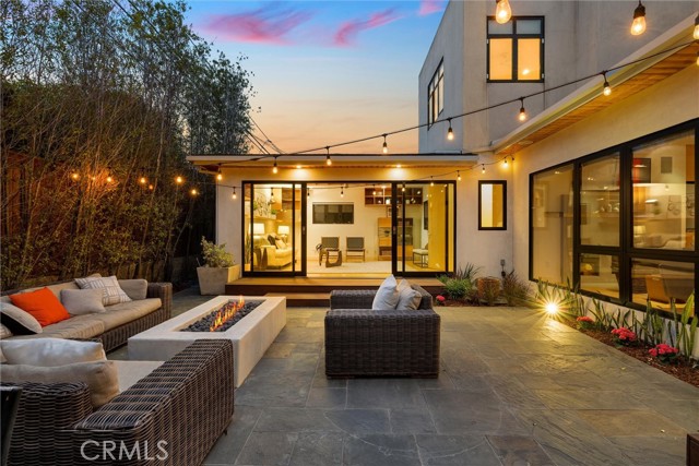 Detail Gallery Image 25 of 51 For 1635 19th St, Manhattan Beach,  CA 90266 - 6 Beds | 4 Baths