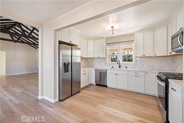 Detail Gallery Image 29 of 42 For 9816 Burnet, North Hills,  CA 91343 - 3 Beds | 2 Baths