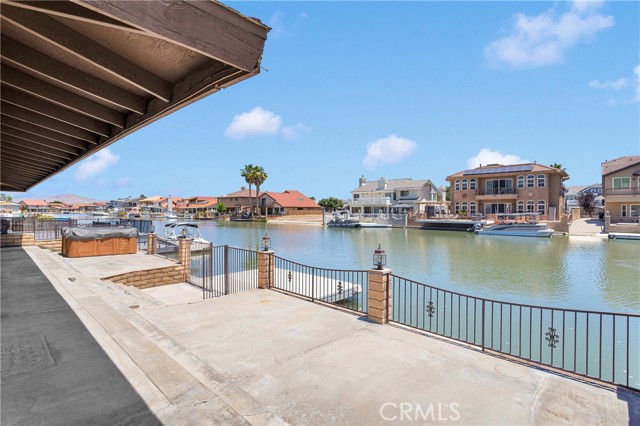 13435 Spring Valley, Victorville CA: https://media.crmls.org/medias/4461d919-73f4-4f71-b69e-4370e78f3d36.jpg