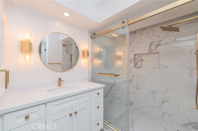 Detail Gallery Image 13 of 17 For 20 Rock Cliff, Phillips Ranch,  CA 91766 - 2 Beds | 2 Baths