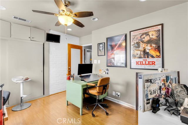 Detail Gallery Image 26 of 31 For 5425 Halbrent, Sherman Oaks,  CA 91411 - 3 Beds | 2 Baths