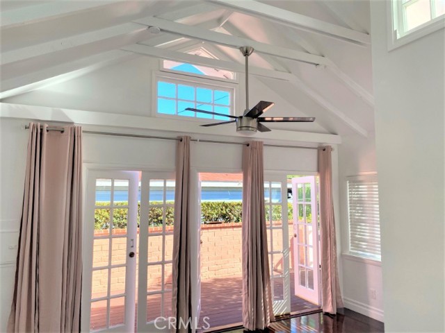 Detail Gallery Image 13 of 31 For 273 Lower Cliff Dr, Laguna Beach,  CA 92651 - 1 Beds | 1 Baths