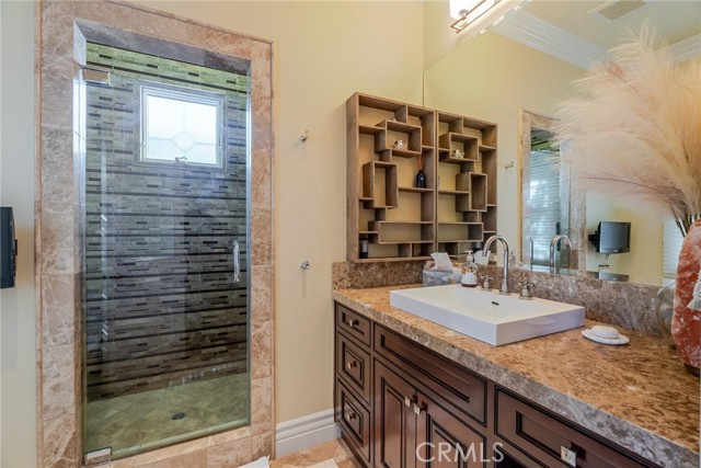 Image 37 of 75 For 25711 Shady Oak Ln