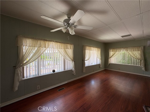 21100 State Street, San Jacinto CA: https://media.crmls.org/medias/4465004b-1829-47e2-b432-58496af90988.jpg