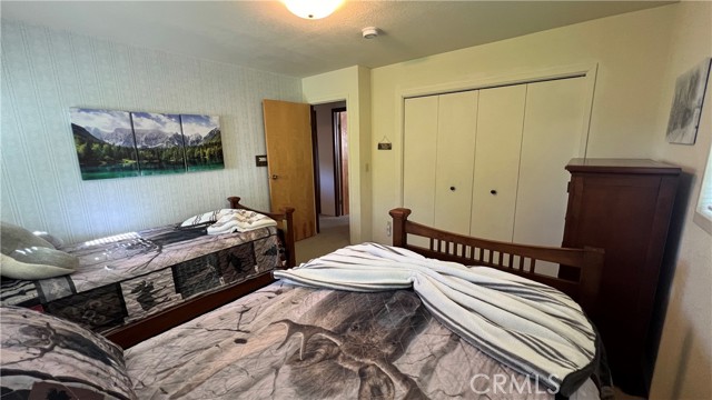 Detail Gallery Image 37 of 52 For 33393 Robin Dr, Green Valley Lake,  CA 92341 - 4 Beds | 2 Baths