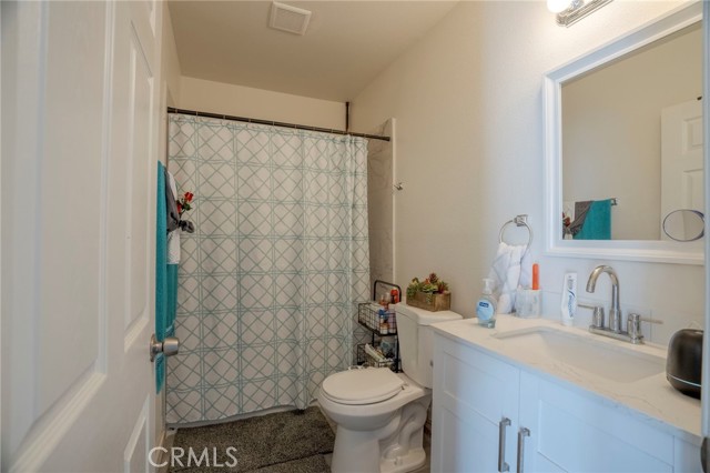 Detail Gallery Image 37 of 40 For 9727 Glandon St, Bellflower,  CA 90706 - 5 Beds | 5 Baths