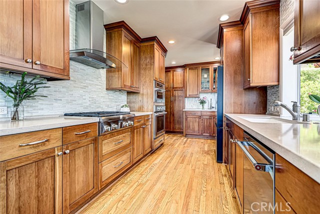 556 Via Media, Palos Verdes Estates CA: https://media.crmls.org/medias/4465dc29-e09c-4ae7-96df-5e95607ad218.jpg