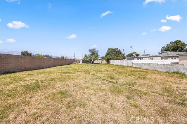 Detail Gallery Image 25 of 34 For 17875 Merrill, Fontana,  CA 92335 - 3 Beds | 1/1 Baths