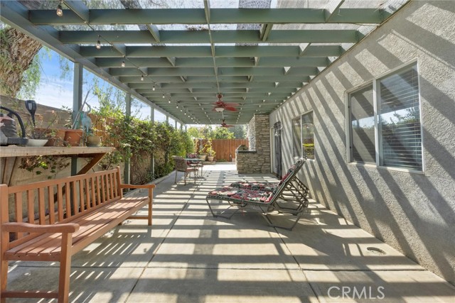 5510 Edge Water Court, Bakersfield CA: https://media.crmls.org/medias/4466c23d-efbb-4cf0-b596-24d12e2d16c3.jpg