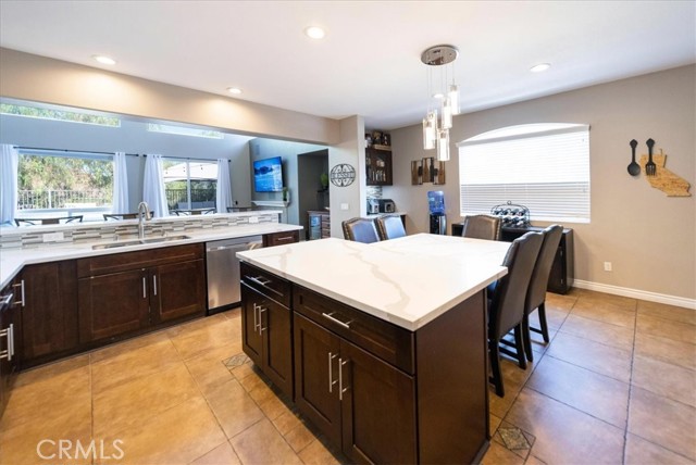 25933 Schafer Drive, Murrieta CA: https://media.crmls.org/medias/44679f00-798f-448a-8d73-c6f8d26c5c62.jpg