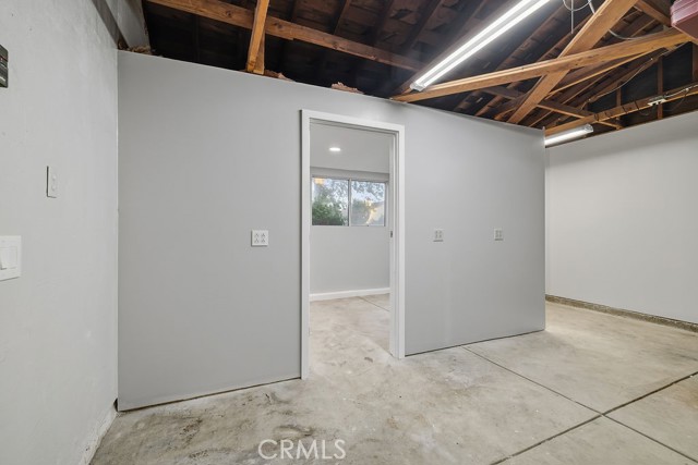 Detail Gallery Image 24 of 33 For 10557 Reseda, Northridge,  CA 91326 - 4 Beds | 3 Baths