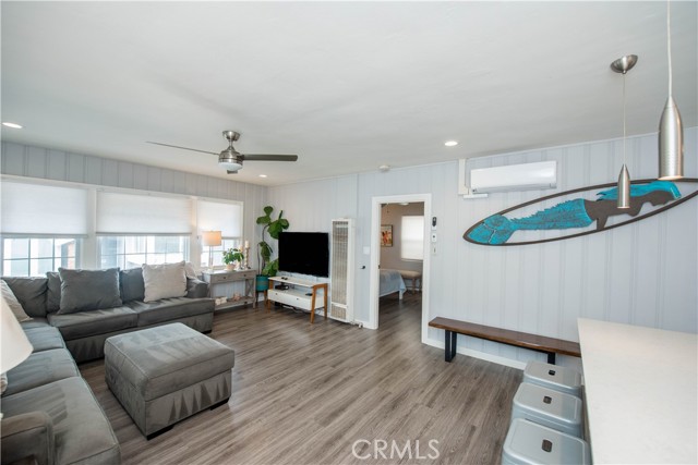 17021 7th Street, Sunset Beach CA: https://media.crmls.org/medias/44681bae-8a7b-4b00-a993-cab22c208c02.jpg