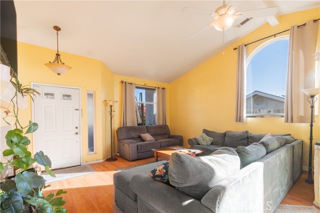 Detail Gallery Image 3 of 16 For 419 Cherokee Ct, Paso Robles,  CA 93446 - 3 Beds | 2 Baths