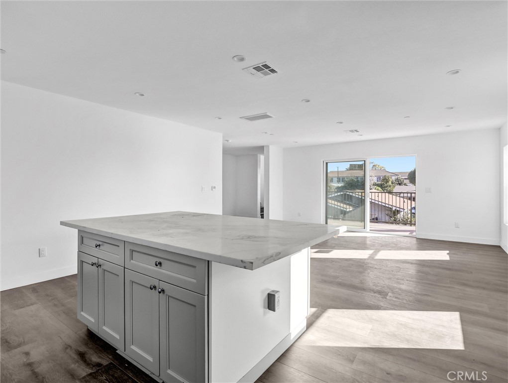 MLS #MB25274391 image #15