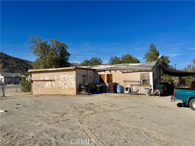 Detail Gallery Image 6 of 58 For 82449 1st St, Trona,  CA 93562 - 6 Beds | 3 Baths