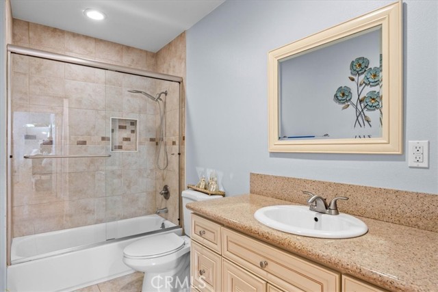 Detail Gallery Image 19 of 40 For 15951 Simonds St, Granada Hills,  CA 91344 - 7 Beds | 6 Baths