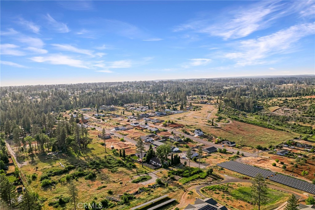 https://media.crmls.org/medias/446cea51-195e-4cbe-a586-6099260277f8.jpg?preset=X-Large