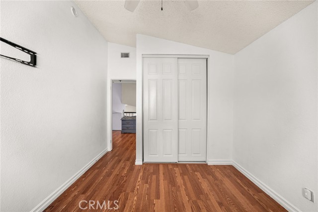 245 Cottonwood Avenue, Riverside CA: https://media.crmls.org/medias/446d6bc8-97be-4dcd-bda3-fde0f33d40bb.jpg