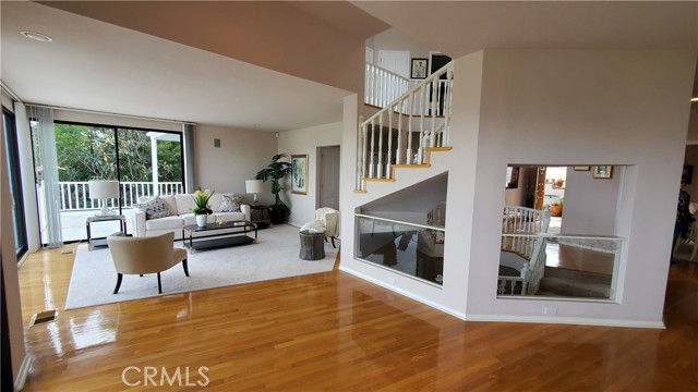 Detail Gallery Image 28 of 75 For 13503 Cheltenham Dr, Sherman Oaks,  CA 91423 - 4 Beds | 5 Baths