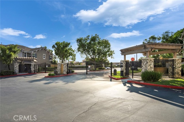 7161 East Avenue, Rancho Cucamonga CA: https://media.crmls.org/medias/446d77b6-53e3-4115-8a78-512bd21bc0b5.jpg