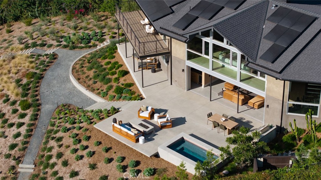 446de2db 0280 444e 8968 6264ef7574bf