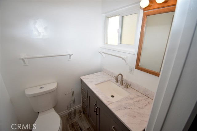 Detail Gallery Image 11 of 20 For 13076 Osage Rd, Apple Valley,  CA 92308 - 4 Beds | 2 Baths