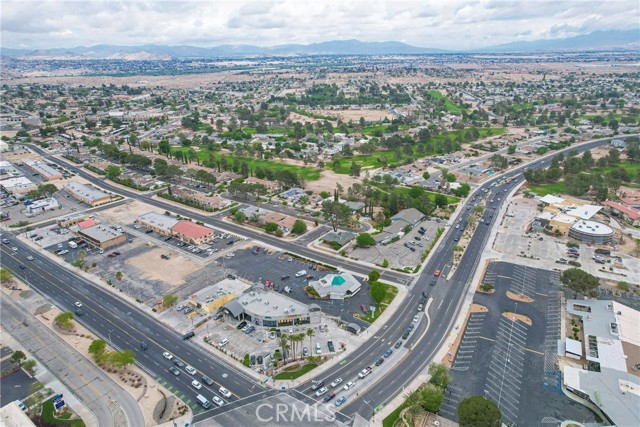 Detail Gallery Image 45 of 48 For 14215 Canterbury Dr, Victorville,  CA 92395 - 3 Beds | 2 Baths