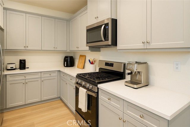 3906 E Coronado Privado, Ontario CA: https://media.crmls.org/medias/446ee2e8-8817-45bf-95fc-26bd49327fb3.jpg